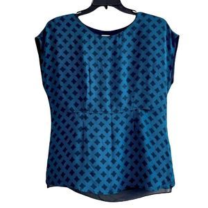 Cabi top M